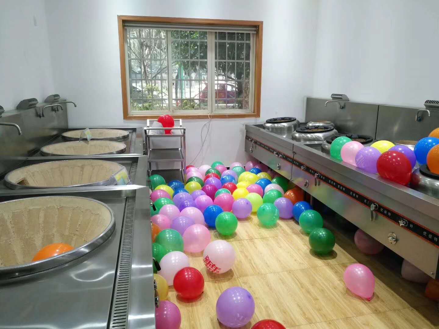 成都手机看片网址设备公司91在线看片软件年会筹备照片5