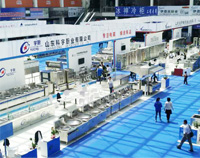 中国厨都酒店不锈钢设备展会盛大开幕，上千酒店手机看片网址设备厂家云集，现场惊现机器人厨师