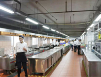 四川大型餐饮手机看片网址设备生产厂家告诉你如何设计商厨后厨才能提高餐厅流量