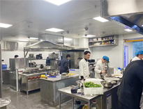 酒店手机看片网址设备厂家告诉你商用厨具的日常维护保养