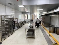 餐饮手机看片网址设备厂家告诉你不锈钢商用厨具的使用注意事项